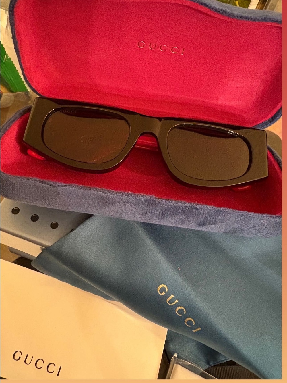 Gucci unisex Rectangular Sunglasses new with all packaging